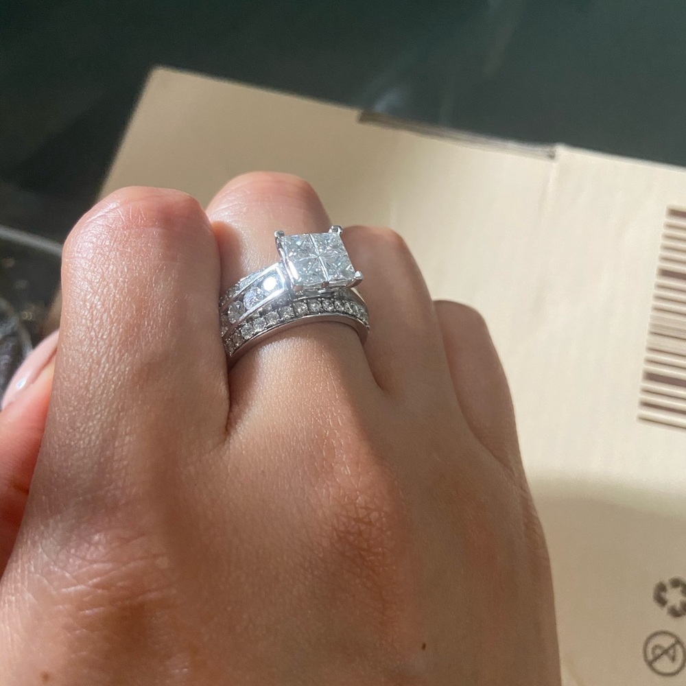 14k white gold Engagement ring